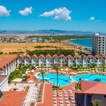 פמגוסטה Salamis Bay Conti Resort Hotel & Casino מראה חיצוני תמונה A view of the hotel