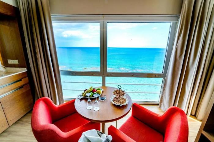 פמגוסטה Salamis Bay Conti Resort Hotel & Casino חדר תמונה A room at the hotel