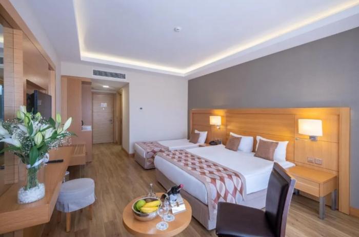 פמגוסטה Salamis Bay Conti Resort Hotel & Casino חדר תמונה A room at the hotel