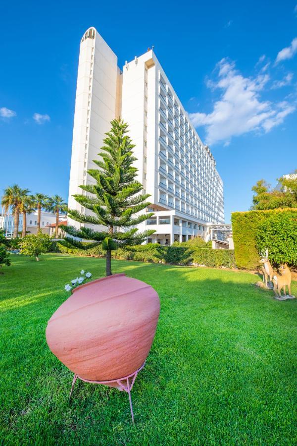 פמגוסטה Salamis Bay Conti Resort Hotel & Casino מראה חיצוני תמונה The hotel in 2016