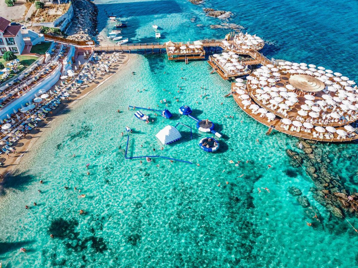 פמגוסטה Salamis Bay Conti Resort Hotel & Casino מראה חיצוני תמונה Aerial view of the beach